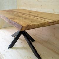 Tavolo in legno massello castangno dell’etna