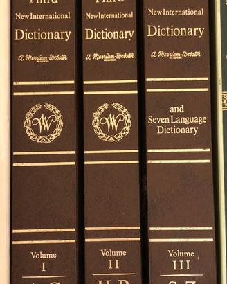 Webster's third new international dictionary 1986