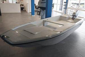 Barca da pesca Hiros 5.0 e BF15 tutto nuovo