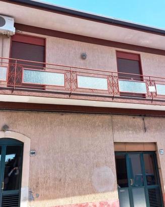 Semindipendente con terrazzo a livello trecastagni