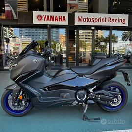 Yamaha T Max 560