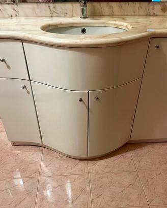 Mobile bagno in marmo