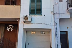 Bilocale e box Alezio