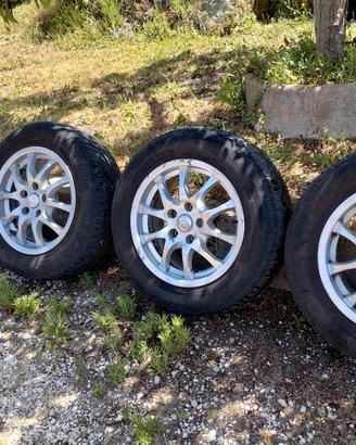 cerchi e gomme Opel 195 65 15 dot 2823