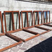 finestre in legno con vetro camera