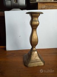 candeliere di bronzo antico