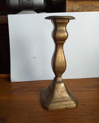 candeliere di bronzo antico