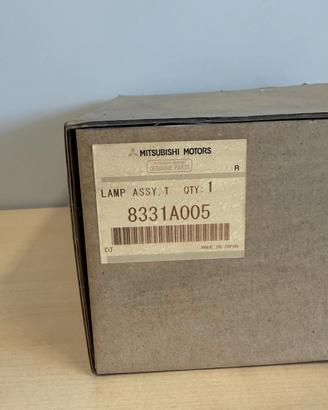 Mitsubishi Outlander Lampada posteriore SX
