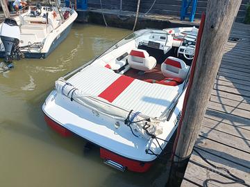 Open Bowrider Bayliner 2050 - Refit 2025