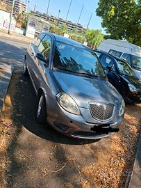 lancia Y