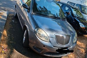 lancia Y