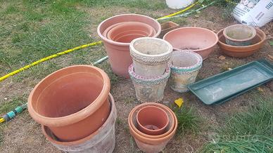 vasi in cemento, terracotta, plastica