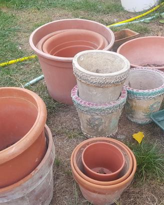 vasi in cemento, terracotta, plastica