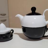 Set teiera bianco/nero con tazza e spremi limone