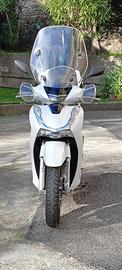 Honda SH 125i bianco