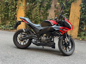 Aprilia tuono 125
