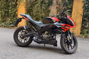 Aprilia tuono 125
