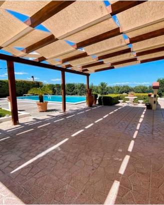 Villa con piscina