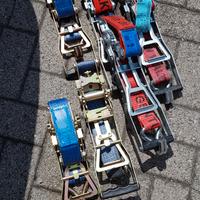 cinghie e cricchetto barra palo fermacarico