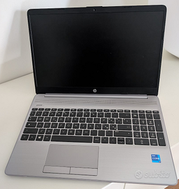 PC Notebook HP 250 G8 - I7 32GB + 1TB