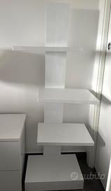Scaffale moderno