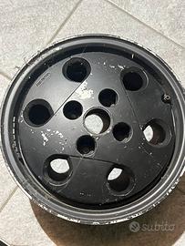 4 cerchi e 3 gomme