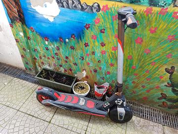 Monopattino elettrico Aprilia e Hoverboard TwoDots