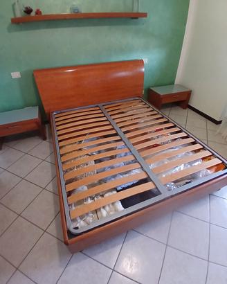 Letto matrimoniale con contenitore