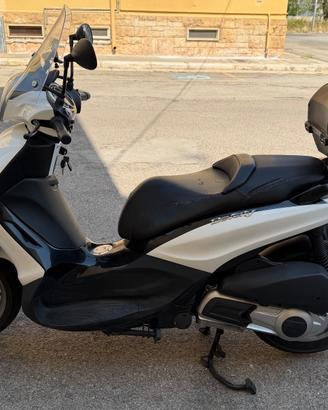 Piaggio Beverly 300 i.e. 2010