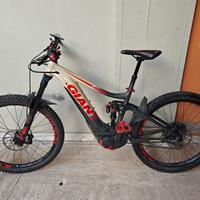 giant e+ 2 pro reign e-bike enduro DH nuovissima