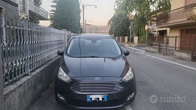 Vendesi Ford gran CMax