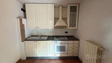 Cucina lineare completa stile classico