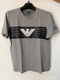 T shirt Emporio Armani - Capo Campione