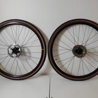 Mavic Aksium Disc 2025 complete Schwalbe