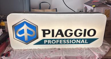 Insegna luminosa Piaggio Professional