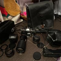 Olympus Om10 con accessori e zoom Vivitar