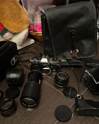 Olympus Om10 con accessori e zoom Vivitar