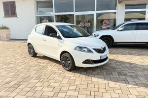 Lancia Ypsilon 1.0 FireFly 5 porte S&S Hybrid Gold