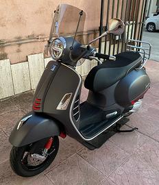 Vespa 300