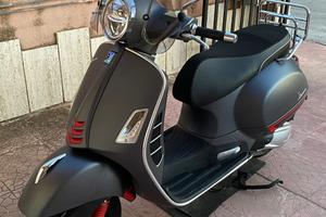 Vespa 300