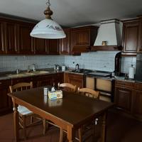 Cucina in legno di castagno