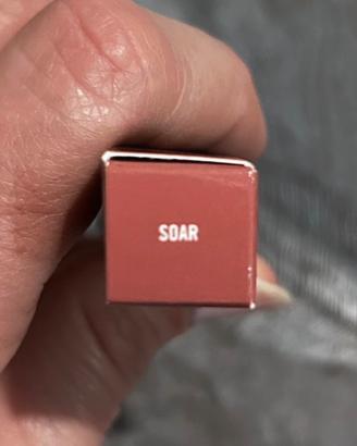 Matita labbra Mac, nuova tonalità Soar