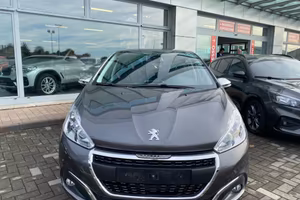 PEUGEOT 208 PureTech 82 Stop&Start 5 porte Signa