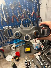 Avantreno tenere 700