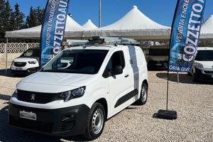 Peugeot Partner 3 posti Allestito passo corto