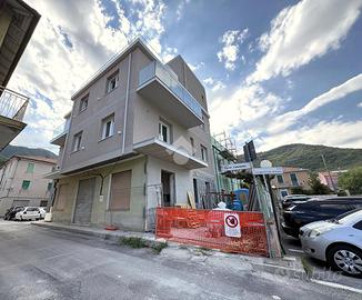 2 LOCALI A TOIRANO
