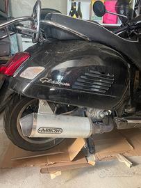 Vespa gts 300 (PER RICAMBI)