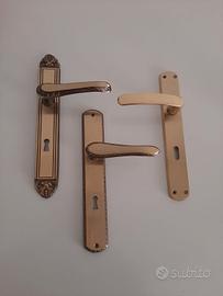 Mezze maniglie per porte 