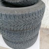 Gomme auto