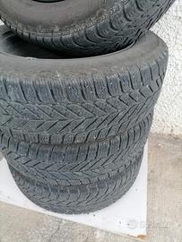Gomme auto